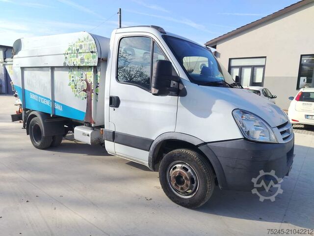 автомобиль для сбора мусора Iveco DAILY 35C 15 3.0