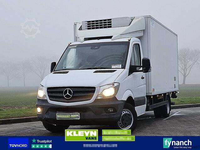 рефрижераторный фургон MERCEDES-BENZ SPRINTER 516 Koelwagen Laadklep!