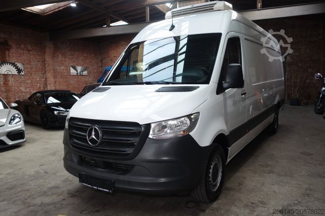 Фургон-рефрижератор MERCEDES-BENZ Sprinter Tiefkühler -25 C°RWD 317 Tüv Neu Klima