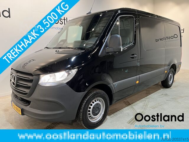 Фургон с ящиками Mercedes-Benz Sprinter 317 CDI L2 Pro RWD / Euro 6 / Trekhaak...