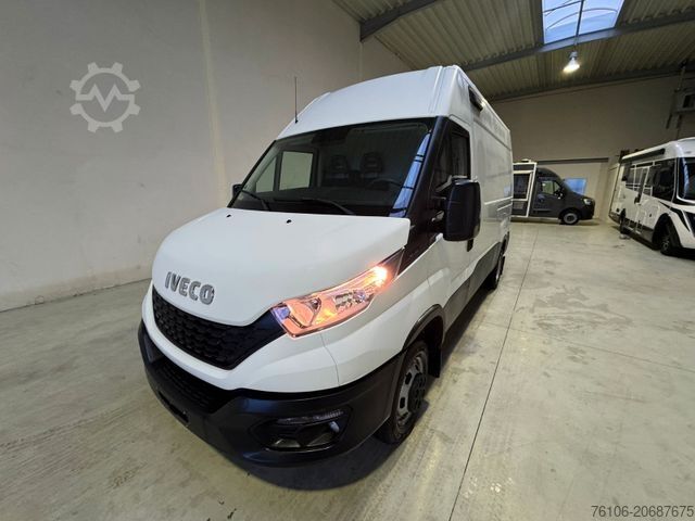 Фургон с высокой крышей IVECO Daily 50C18 Kastenwagen *Navi*Ahk**