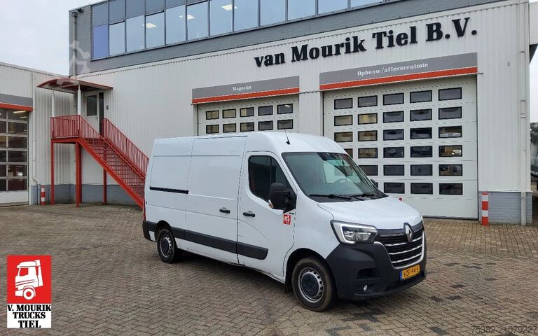 фургон-панель Renault Master 150.35  EURO 6  L2H2 GESLOTEN - VZF-94-S