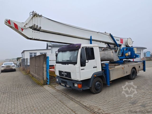Фургон с краном на шасси грузовика MAN Klaas K28/35 Meter*1500kg*Montagekran*SPS*