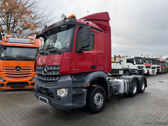 Грузовой автомобиль большой грузоподъёмности Mercedes-Benz Arocs 2642 LS 6X4