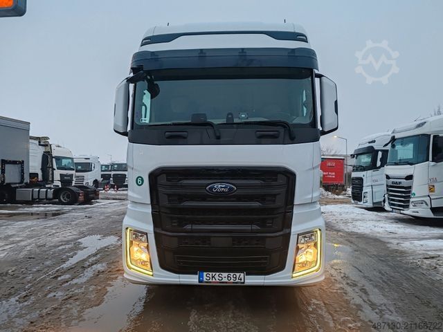 Стандартный седельный тягач FORD F-MAX 500