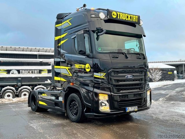 Стандартный седельный тягач FORD F-MAX 500 in Voll- Ausstattung, MIETEN?