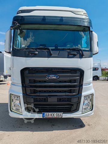 Стандартный седельный тягач FORD F-MAX 500