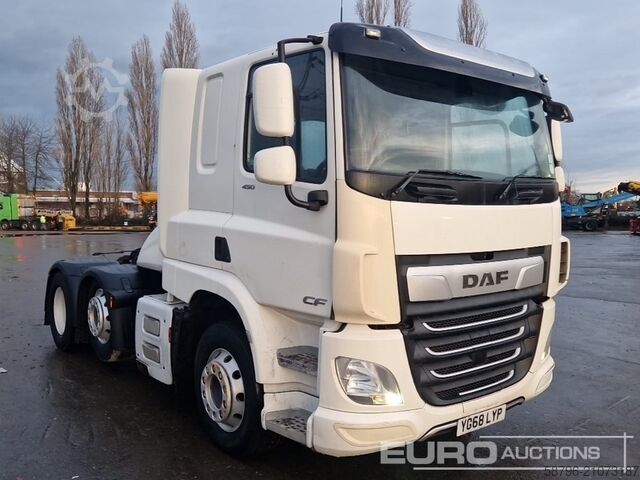 грузовик для опасных материалов DAF CF450