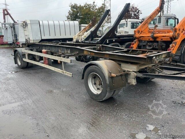 Прицеп Hüffermann HSA 18.70