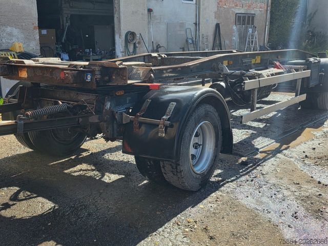 Самосвальный прицеп HÜFFERMANN HSA 18.70