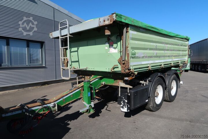 Трехсторонний самосвальный прицеп Schwarzmüller M-Serie