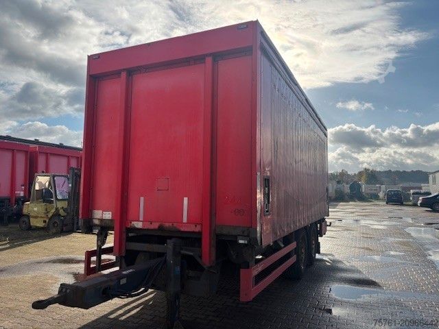 Открытый прицеп с тентом SPIER ZGL 290 Hochgekuppelt