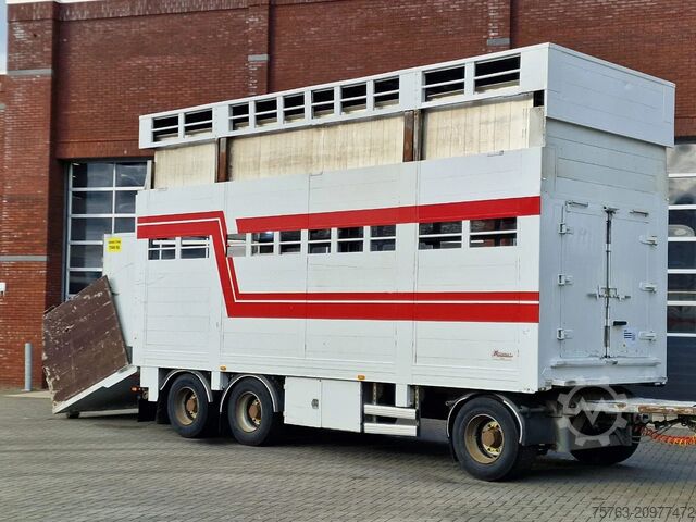 Перевозка крупного рогатого скота Samro 3 axle - 2 deck livestock - Lifting roof - Regn...