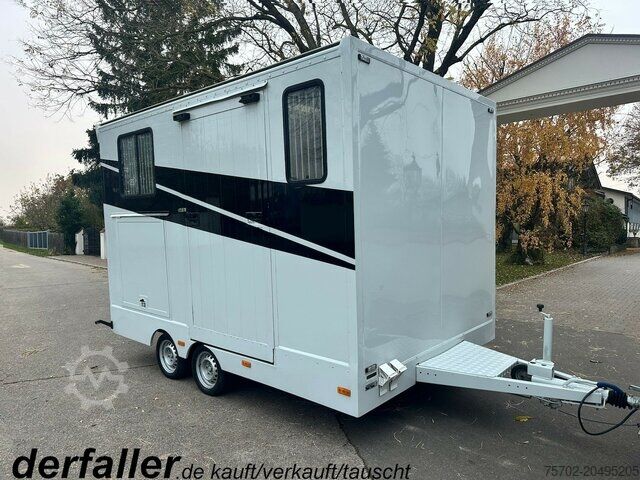 Прицеп для перевозки скота Böckmann /Steinsberger/RJH/Hopster 3 Pferdeanhänger