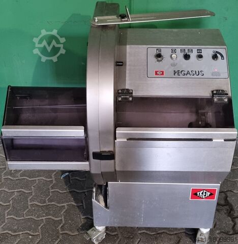 прицеп для перевозки лошадей Treif Pegasus