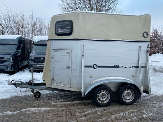 Прицеп для перевозки лошадей BLOMERT Alu 2 Pferdeanhänger mit Aluboden