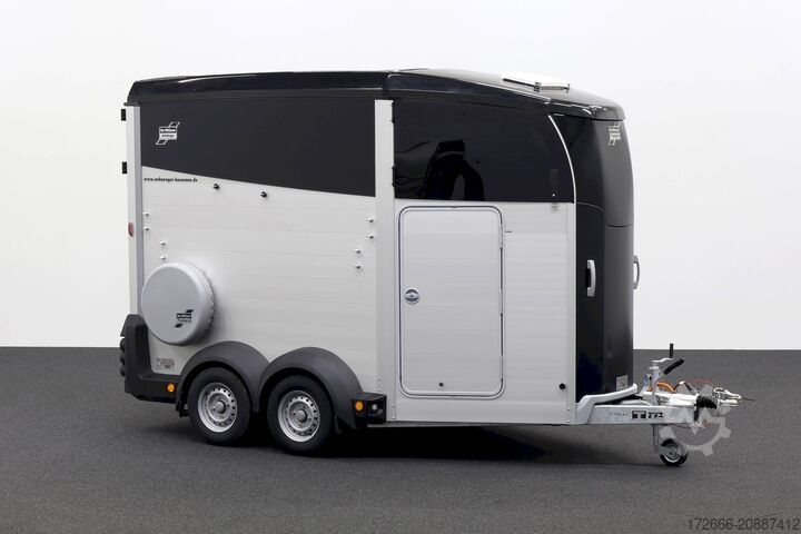 прицеп для перевозки лошадей Ifor Williams HBX 511|SCHWARZ +SATTELKAMMER