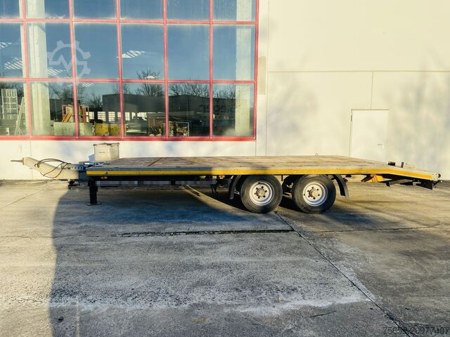 Низкорамный прицеп Möslein TTS 11 Schwebheim  Tandemtieflader