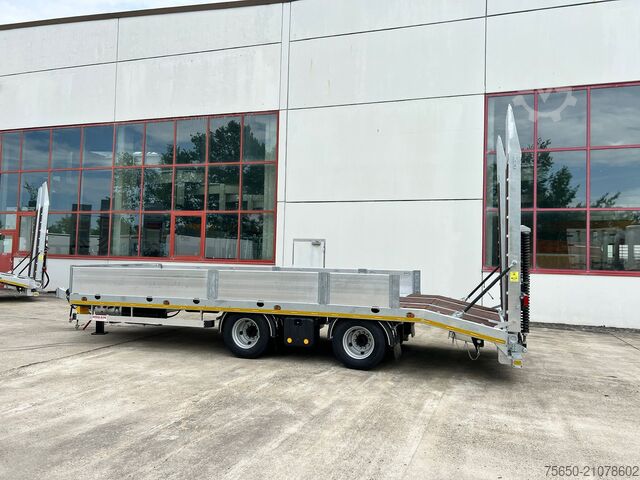 Низкорамный прицеп Möslein TT21- 7,2  21 t Tandemtieflader, Luftgefedert, NEU