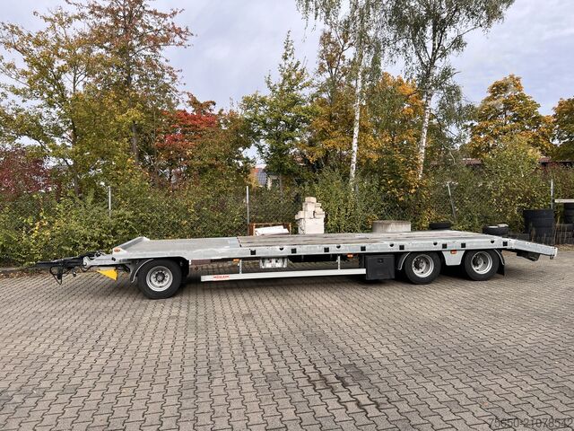 Низкорамный прицеп Möslein TO 3 F Schwebheim  3 Achs Tiefladeranhänger