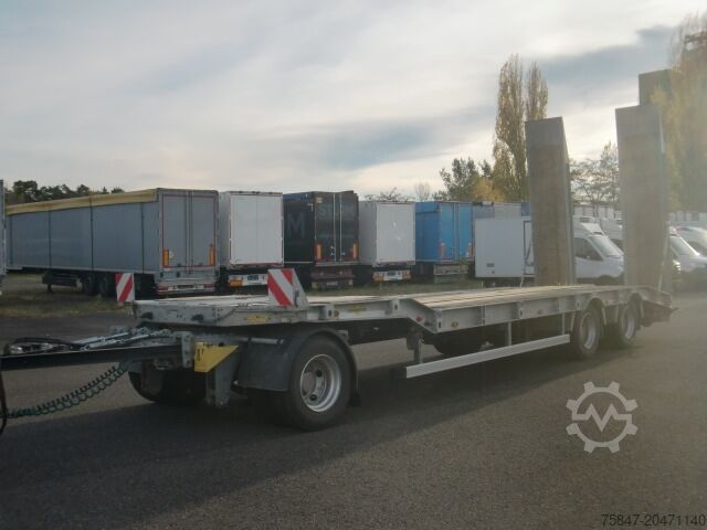 Низкорамный прицеп Humbaur HTD 30 85 25 K Tieflader hydr. Rampen