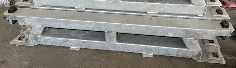 Низкорамный полуприцеп Müller Mitteltal Ausgleichsbock für Satteltieflader incl. Conatinerverschlüssen