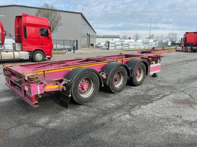 Полуприцеп с сменным кузовом Dennison DENNISON 3 Achs Cont. Chassis