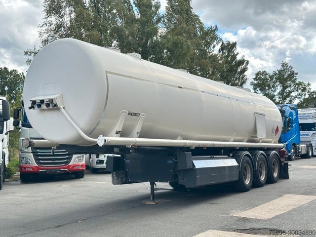 Полуприцеп-цистерна  Willig ADR FL/AT Diesel/Benzin Peilstab Lift
