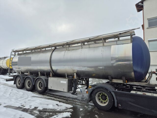 Полуприцеп-цистерна  Fabr. HLW - 32.270 Liter - 3 Kammern