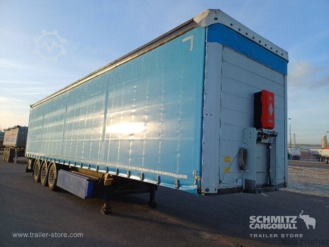 Открытый полуприцеп с тентом Schmitz Cargobull Curtainsider Standard Getränke