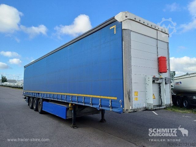 Открытый полуприцеп с тентом Schmitz Cargobull Curtainsider Standard Getränke