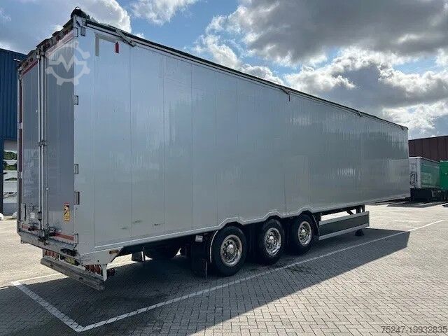 Движущийся пол Bulthuis TDWA01 - 90m3 2x Liftachse SAF