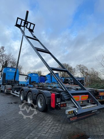 Полуприцеп-самосвал  OZGUL TRAILER 40 Fuß  Kipper  vermitung verkauf