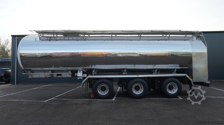 Пищевой танкер Magyar Food tank trailer