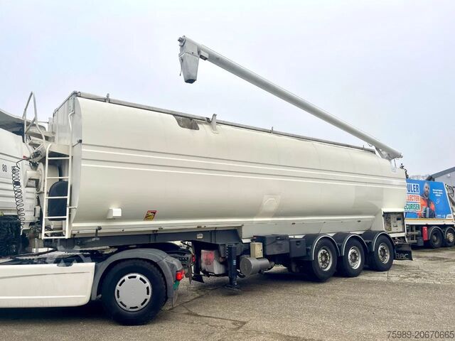 Силос Desot TSCI  AUGER, HATZ diesel, SAF AXLES