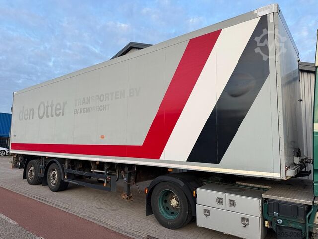 Чемодан schmitz cargobull SKO 18, Issolliert, LBW