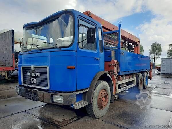 Грузоподъемная платформа MAN 26.280 DF 6X4 PALFINGER CRANE