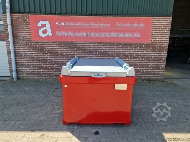 Топливная цистерна  IBC Diesel tank