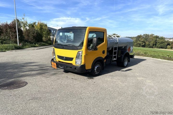Автоцистерна Renault Maxity 130.35 Tankaufbau 4x2 / Swiss-Vehicle