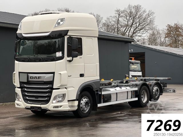 Автомобиль с заменяемым кузовом DAF XF 450 EU6 6x2 SDG Wechselfahrgestell Liftachse