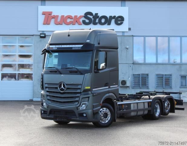 Автомобиль с заменяемым кузовом  Actros 2552LL ENA BDF