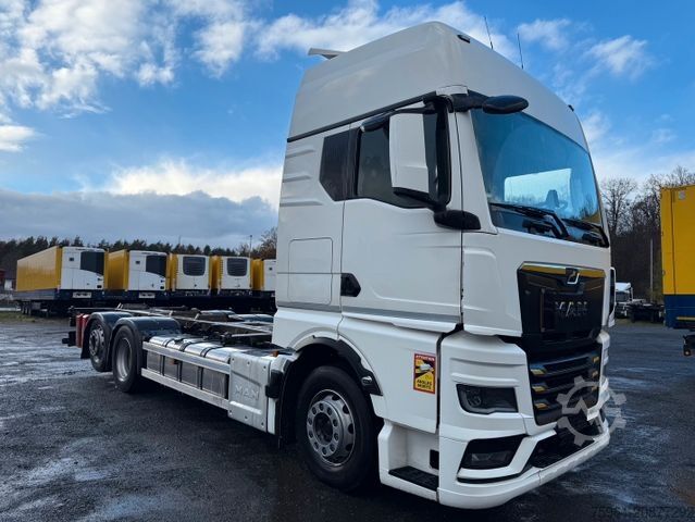 Автомобиль с заменяемым кузовом MAN TGX 26 470 BDF 6x2-2 XXL Container LKW