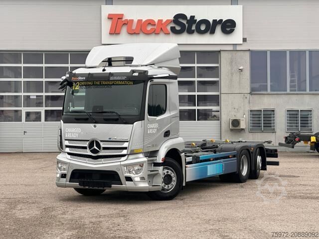 Автомобиль с заменяемым кузовом  eActros 400LL MULTIWECHSLER BDF