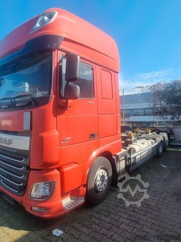 Автомобиль с заменяемым кузовом DAF XF 106.440 Intarder, Multiwechsler, Motorschaden