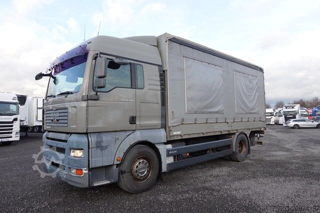 Бортовой грузовик с тентом MAN 18.400 TGA XLX Intarder LBW / Ladebordwand