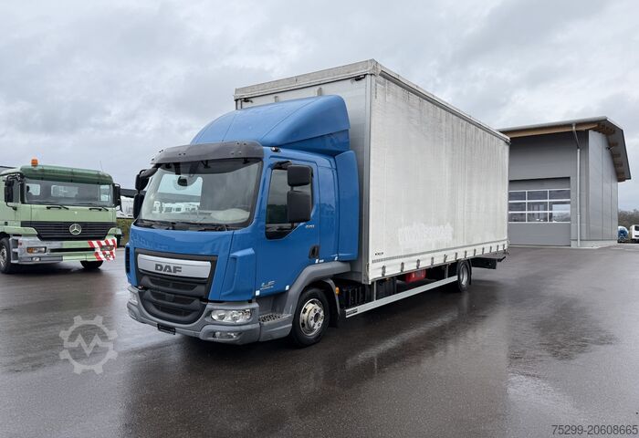 Бортовой грузовик с тентом DAF LF 220 108 4x2 Blache