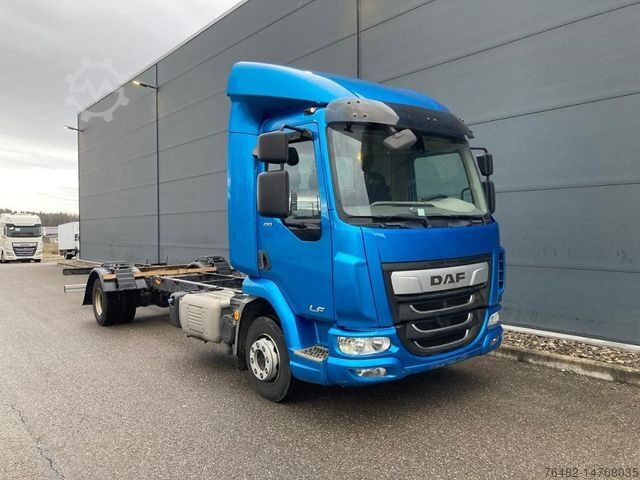 Бортовой грузовик с тентом DAF LF 210 FA Standheizung / 5.00m Rd / 7.490kg