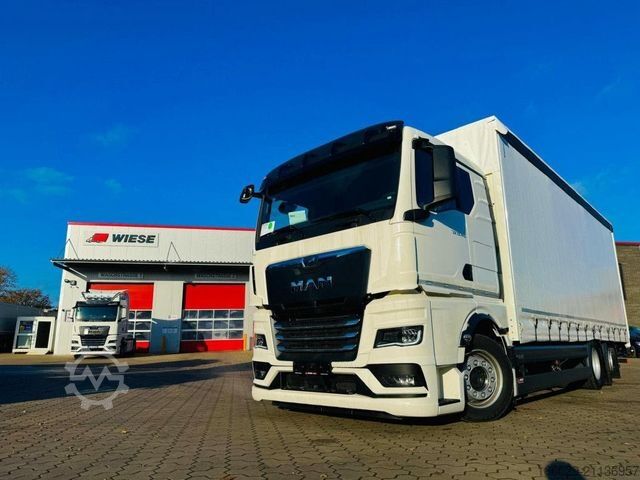 Бортовой грузовик с тентом MAN 26.440 6x2 mit Schwerlast-Ladebordwand Rampe