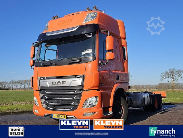 Шасси с кабиной DAF CF 450 6X2 FAN SPACECAB