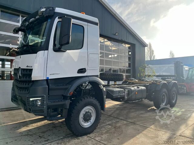 Шасси с кабиной Mercedes-Benz Arocs 3340 A 6x6 Chassis cabin